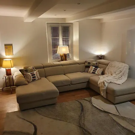 Hyper Centre . Terrasse Vue Mont Blanc . Parking Apartman