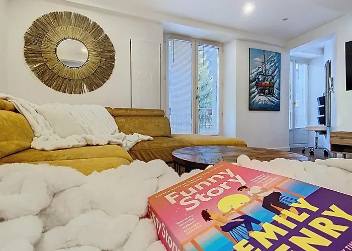 Hyper Centre . Terrasse Vue Mont Blanc . Parking