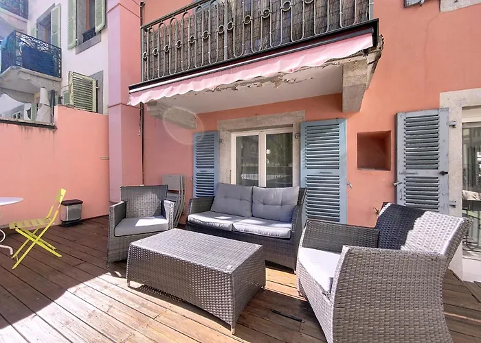 Hyper Centre . Terrasse Vue Mont Blanc . Parking شامونكس